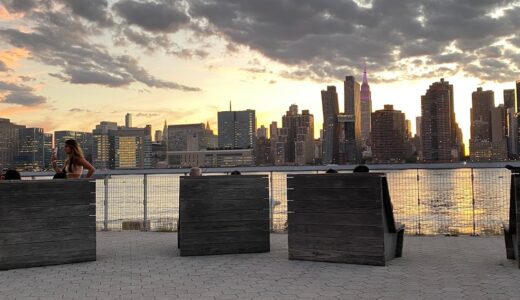 【ニューヨークの観光スポット】マンハッタンの夜景が綺麗に見える公園